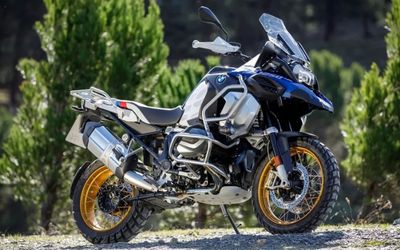 New BMW R 1250 GS Adventure 2024 Premium Touring Motorcycle 136HP - Latest BMW R 1250 GS Adventure 2024 model available for purchase with free home delivery